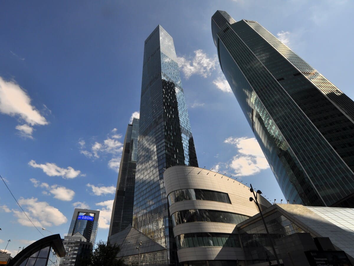 Офисы от 950 до 1100 кв.м. в аренду и продажу в Москве и Московской области